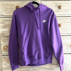EUC Nike Women’s Sportswear Club Fleece Hoodie